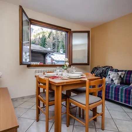 Апарт-отель Vivimihome - Rifugio Genzianella 4*