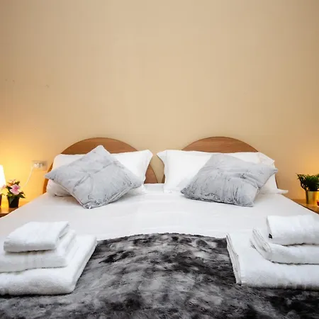 Vivimihome - Rifugio Genzianella Aparthotel