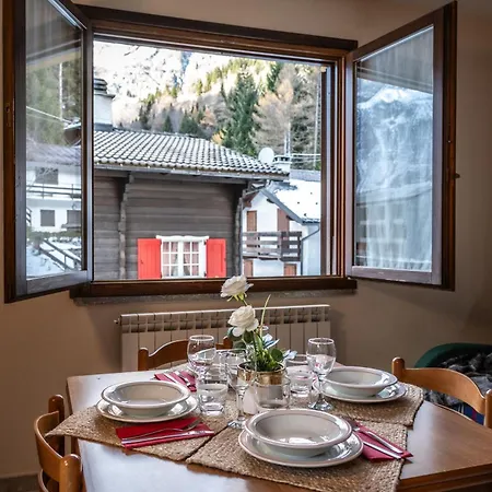 Апарт-отель Vivimihome - Rifugio Genzianella 4*