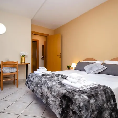 Vivimihome - Rifugio Genzianella 3*