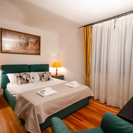 Vivimihome - Rifugio Genzianella Aparthotel 4*