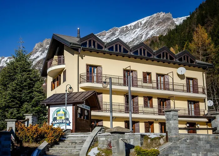 Aparthotel Vivimihome - Rifugio Genzianella 4*