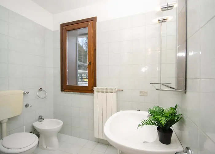 Vivimihome - Rifugio Genzianella Aparthotel 4*