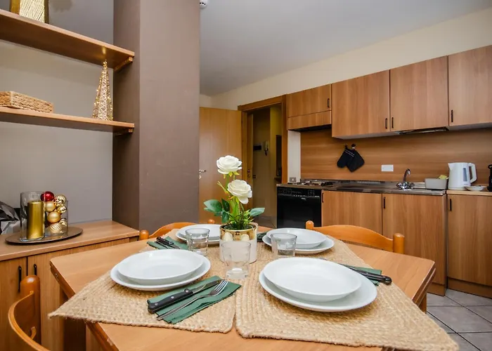 Vivimihome - Rifugio Genzianella 公寓式酒店 4*